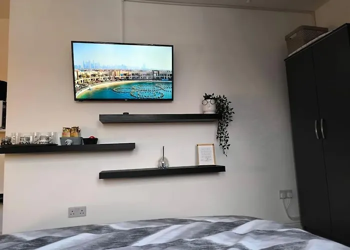 Studio Style Room, Near Tooting Broadway Station